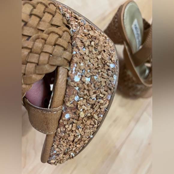 EUC Naughty Money Platform Hills Size6 - Picture 7 of 8